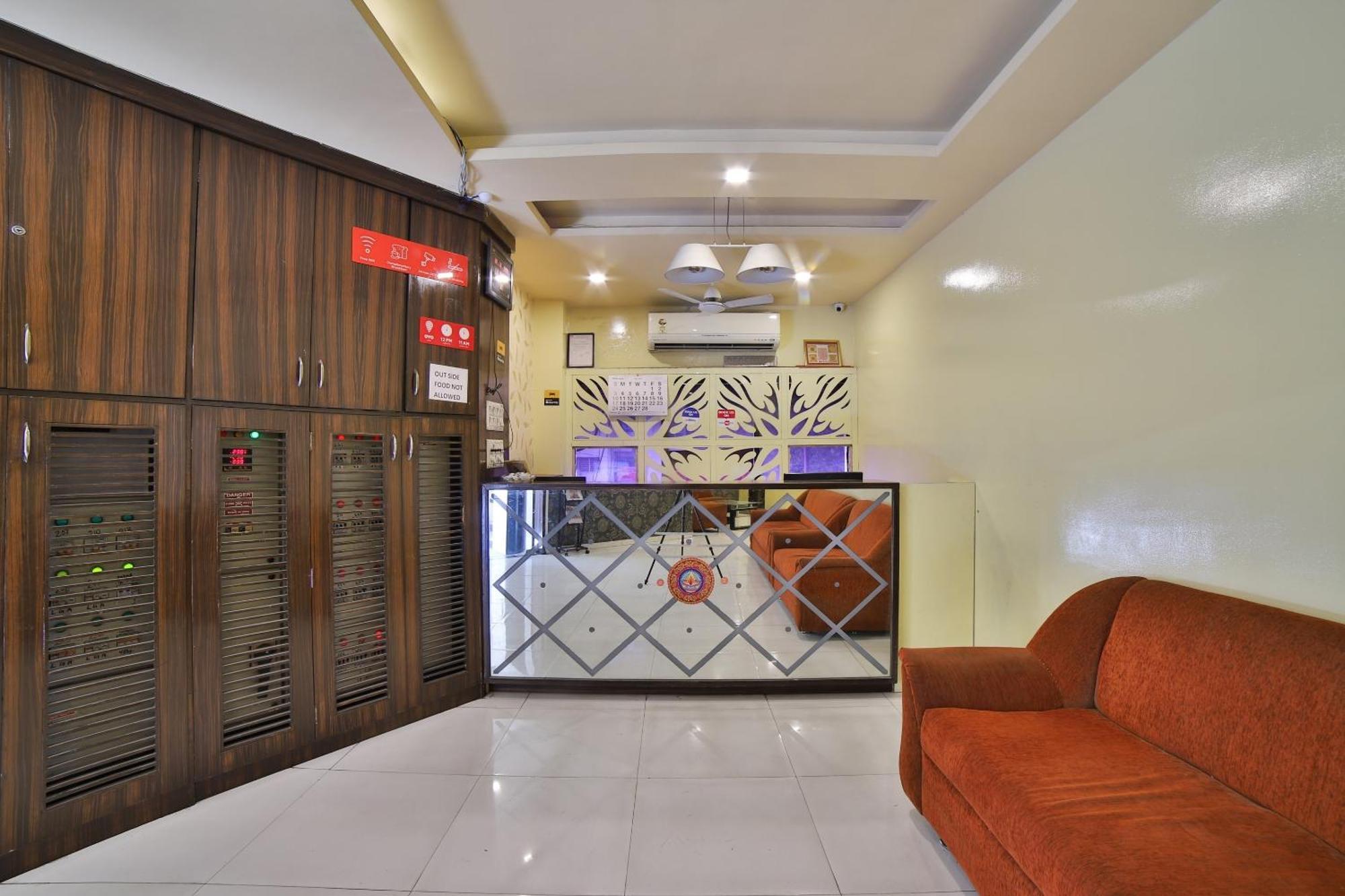 Capital O Kalash Residency 아흐메다바드 외부 사진
